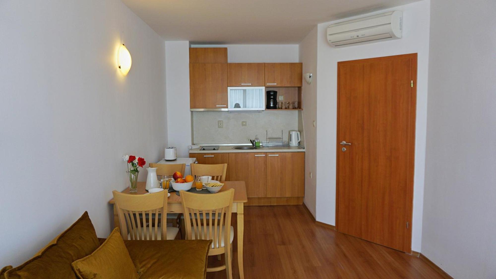Apartments Sirena First Line - Апартаменти Сирена На Първа Линия 골든샌드 외부 사진