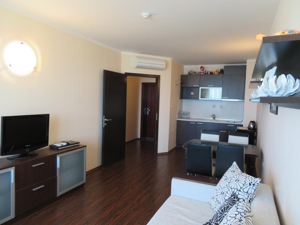 Apartments Sirena First Line - Апартаменти Сирена На Първа Линия 골든샌드 외부 사진