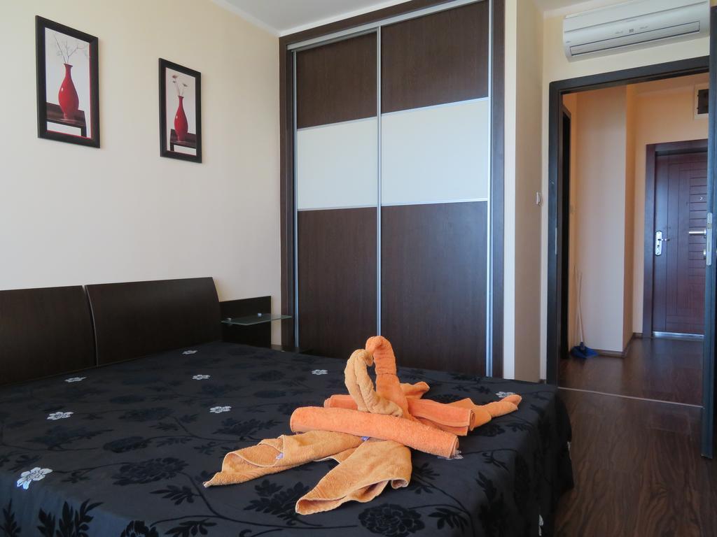 Apartments Sirena First Line - Апартаменти Сирена На Първа Линия 골든샌드 외부 사진