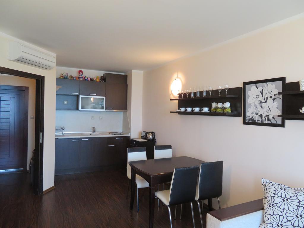 Apartments Sirena First Line - Апартаменти Сирена На Първа Линия 골든샌드 외부 사진